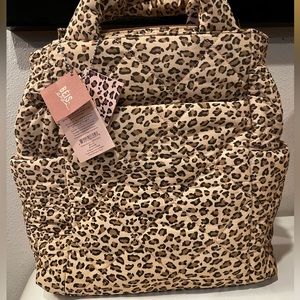 Beis Elsa wild child leopard diaper backpack